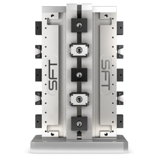 Neljalla kiskolla image